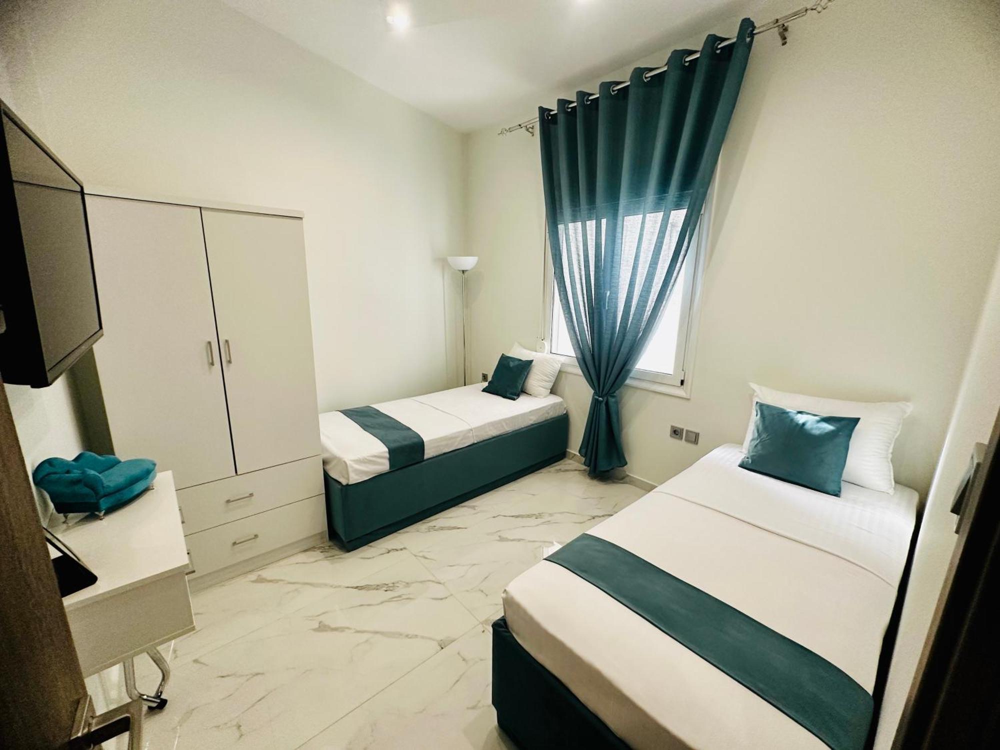 City And Ocean Luxury Apartment Preveza Bagian luar foto