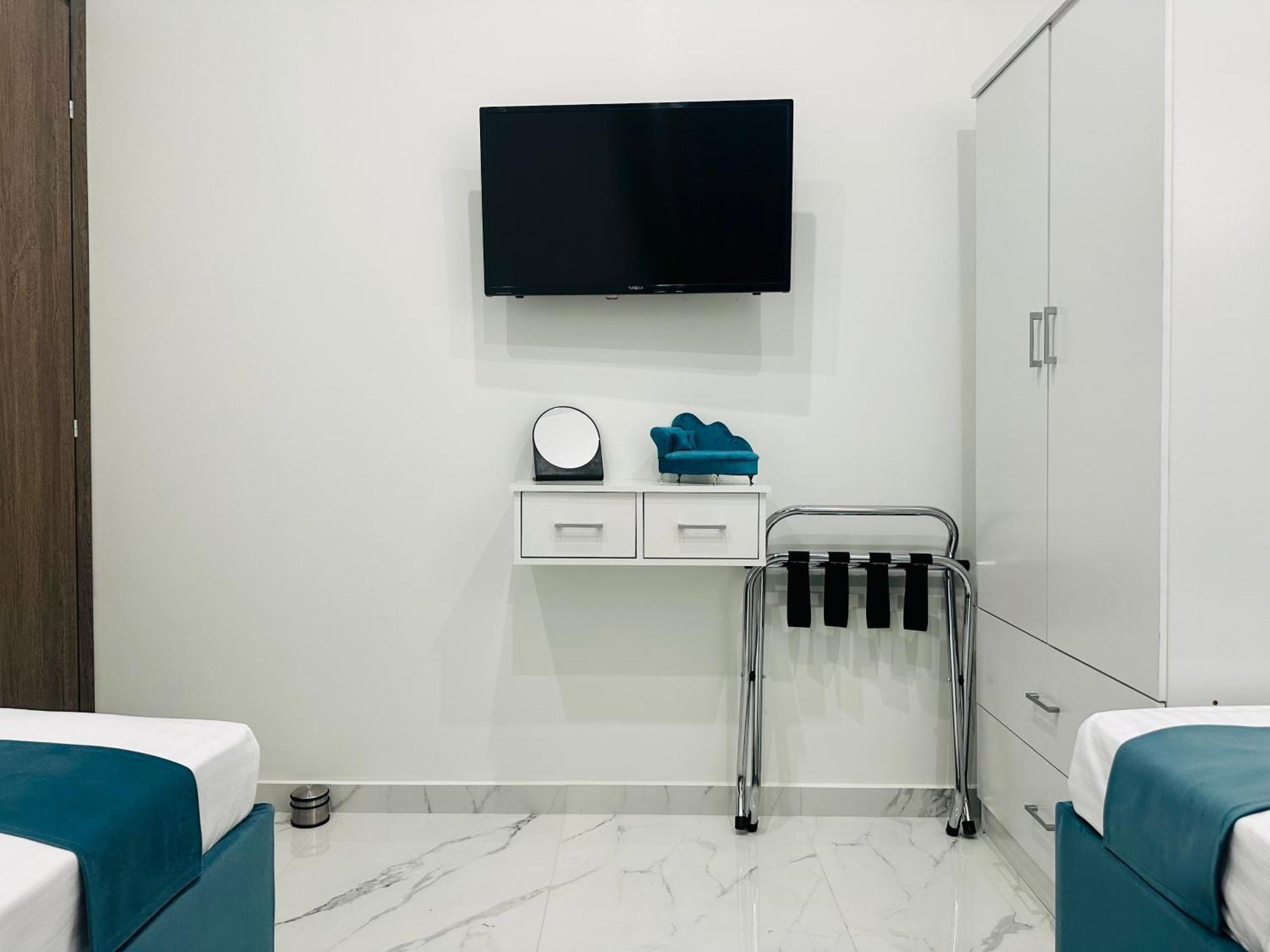 City And Ocean Luxury Apartment Preveza Bagian luar foto