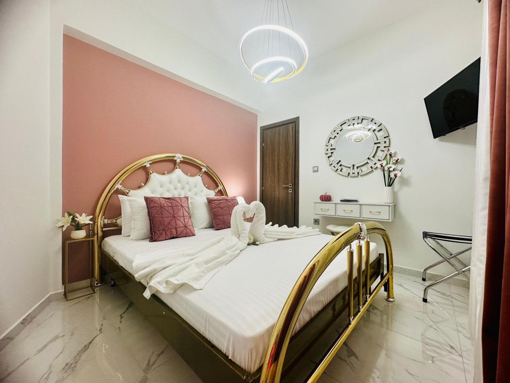 City And Ocean Luxury Apartment Preveza Bagian luar foto